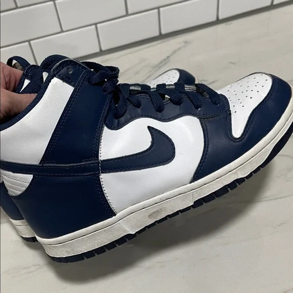 Nike high tops dunks ? Navy blue youth sz 6 Euro 38.5 like 7-7.5 - Picture 3 of 7